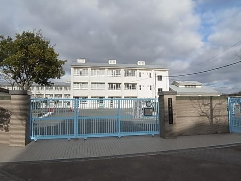 奈良市立左京小学校(小学校)まで1033m 近鉄京都線/高の原駅 バス5分左京１丁目下車:停歩2分 2階 築35年