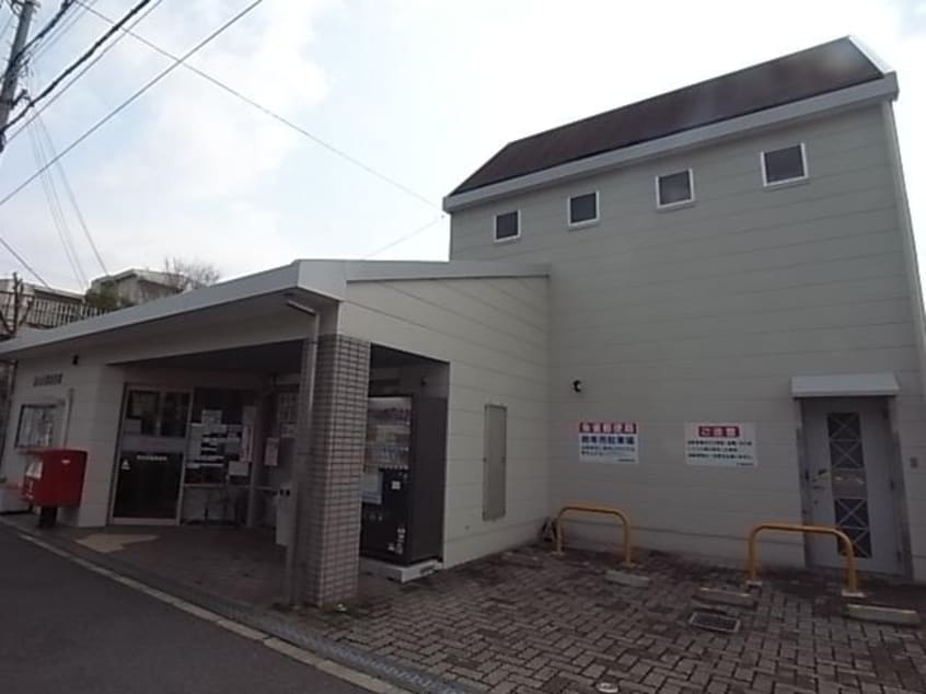 奈良朱雀郵便局(郵便局)まで1487m 近鉄京都線/高の原駅 バス5分左京１丁目下車:停歩2分 2階 築35年