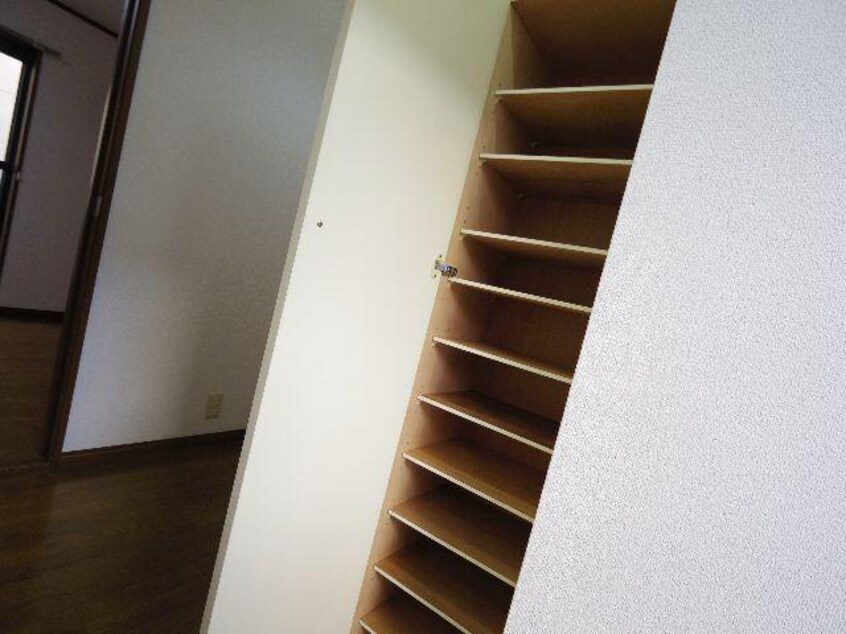  近鉄京都線/新祝園駅 徒歩2分 1階 築29年