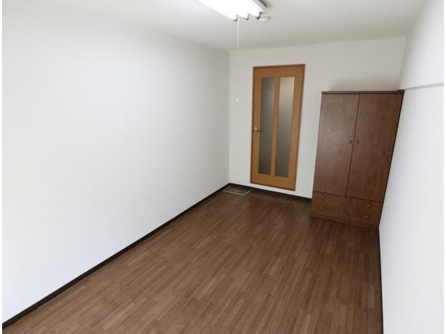  近鉄難波線・奈良線/大和西大寺駅 徒歩15分 1階 築30年