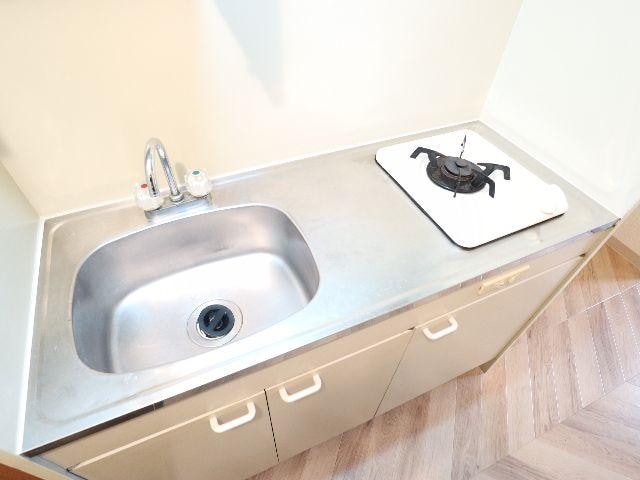  近鉄難波線・奈良線/大和西大寺駅 徒歩15分 1階 築30年