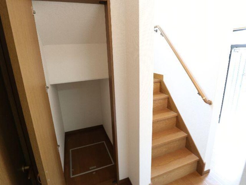  近鉄京都線/高の原駅 徒歩12分 1-2階 築24年