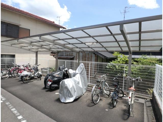  近鉄難波線・奈良線/大和西大寺駅 徒歩12分 4階 築45年