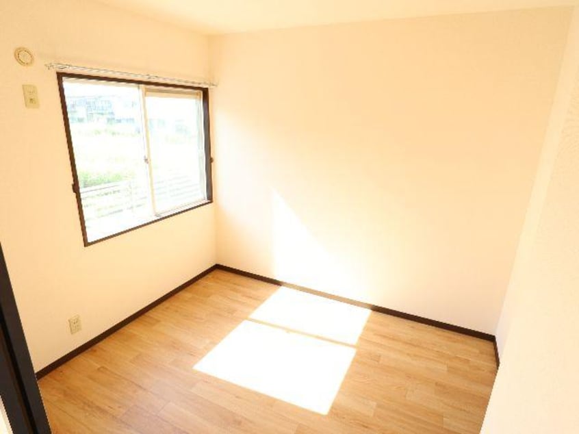  近鉄橿原線/尼ケ辻駅 徒歩16分 1階 築34年