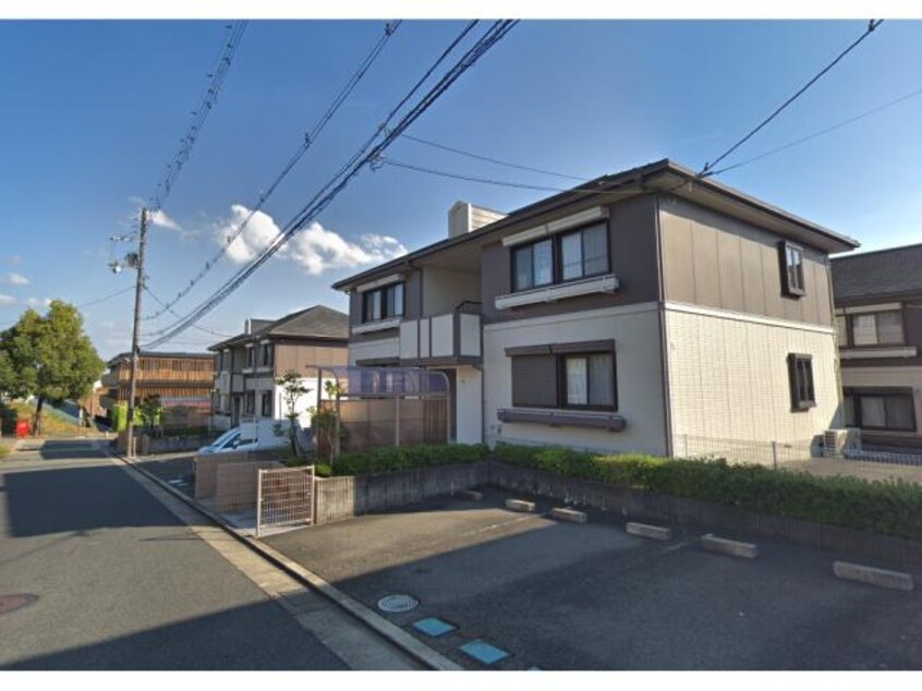  近鉄けいはんな線/学研奈良登美ケ丘駅 バス9分光台六丁目下車:停歩2分 2階 築32年