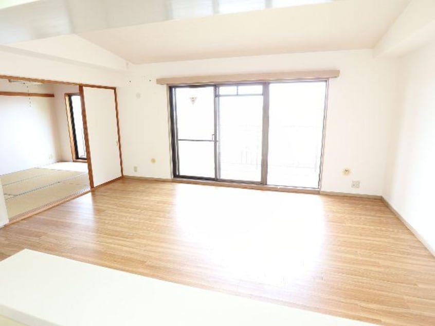  近鉄難波線・奈良線/菖蒲池駅 徒歩12分 3階 築32年