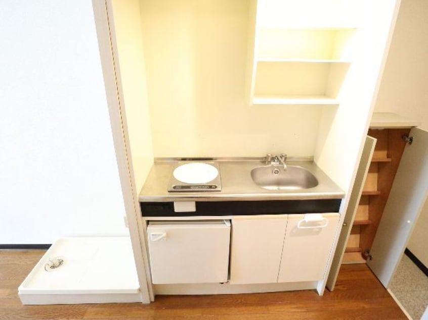  近鉄難波線・奈良線/菖蒲池駅 徒歩8分 1階 築35年