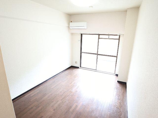  近鉄難波線・奈良線/菖蒲池駅 徒歩8分 1階 築35年