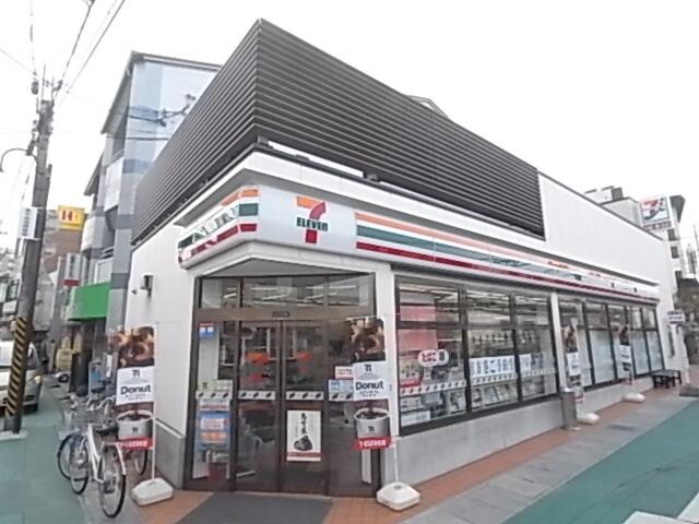 セブンイレブン近鉄菖蒲池駅前店(コンビニ)まで134m 近鉄難波線・奈良線/菖蒲池駅 徒歩5分 2階 築34年