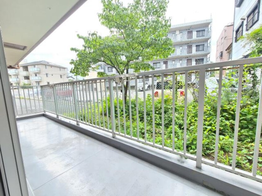  近鉄橿原線/尼ケ辻駅 徒歩2分 1階 築35年