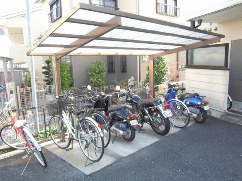  近鉄難波線・奈良線/大和西大寺駅 徒歩8分 1階 築25年
