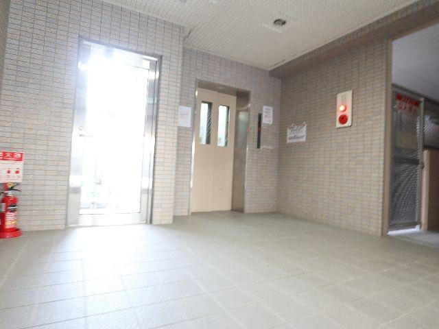 エレベーター 近鉄難波線・奈良線/大和西大寺駅 徒歩5分 4階 築30年
