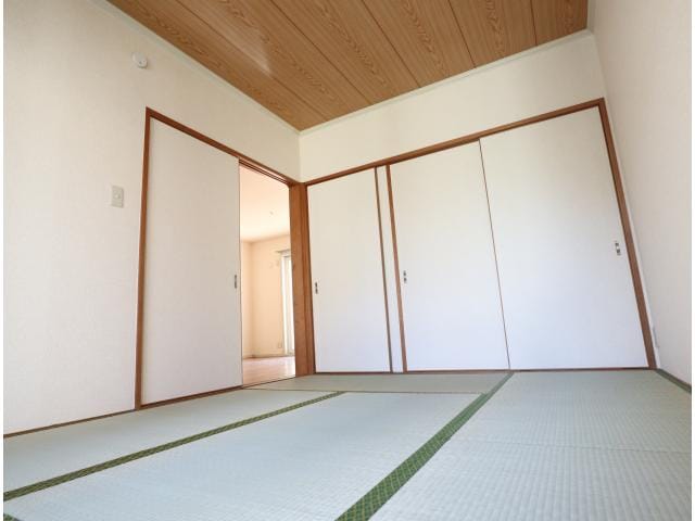  近鉄京都線/高の原駅 徒歩13分 1-2階 築29年