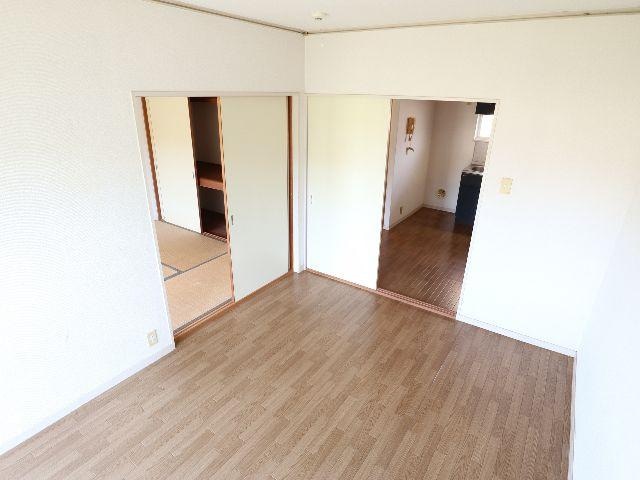  近鉄京都線/高の原駅 バス5分左京４丁目下車:停歩6分 1階 築37年