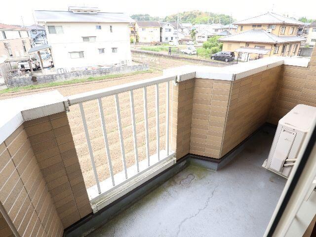  近鉄京都線/山田川駅 徒歩9分 2階 築18年