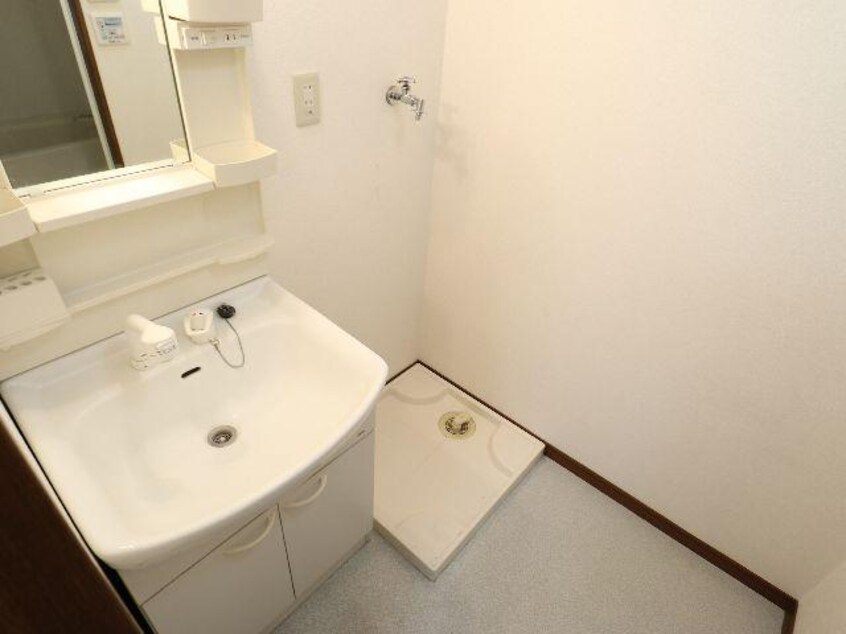  近鉄京都線/新祝園駅 徒歩7分 1階 築19年