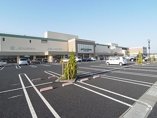 アピタ精華台店(スーパー)まで3228m 近鉄京都線/新祝園駅 徒歩7分 1階 築19年