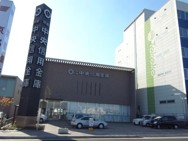 京都中央信用金庫精華支店(銀行)まで460m 近鉄京都線/新祝園駅 徒歩7分 1階 築19年