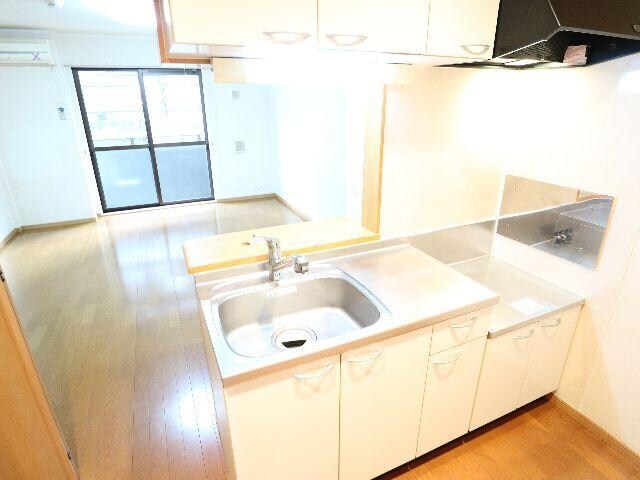  近鉄難波線・奈良線/菖蒲池駅 徒歩8分 1階 築19年