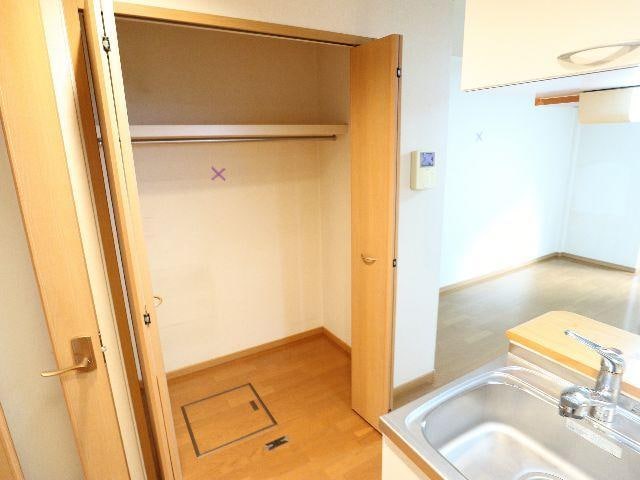  近鉄難波線・奈良線/菖蒲池駅 徒歩8分 1階 築19年