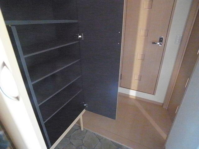  近鉄難波線・奈良線/大和西大寺駅 徒歩8分 1階 築18年