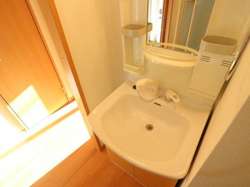  近鉄橿原線/尼ケ辻駅 徒歩5分 2階 築18年