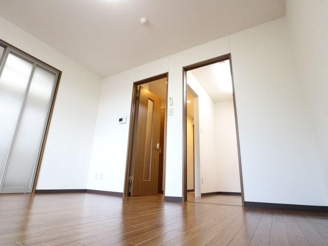  近鉄橿原線/尼ケ辻駅 徒歩11分 2階 築18年