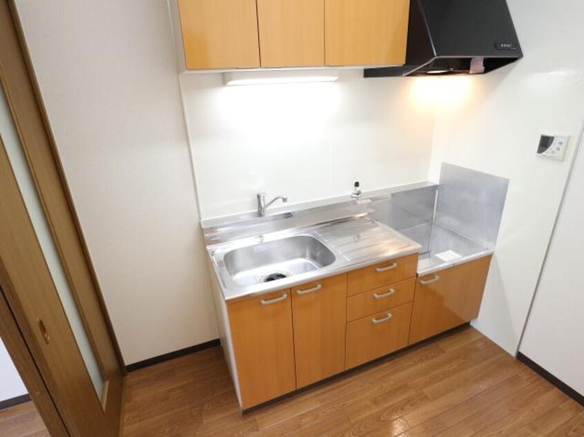  近鉄橿原線/尼ケ辻駅 徒歩11分 2階 築18年