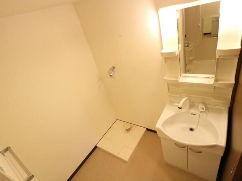  近鉄橿原線/尼ケ辻駅 徒歩11分 2階 築18年