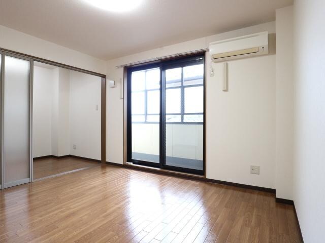  近鉄橿原線/尼ケ辻駅 徒歩11分 2階 築18年