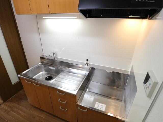  近鉄橿原線/尼ケ辻駅 徒歩11分 2階 築18年