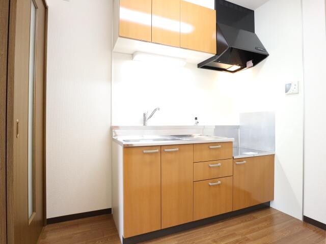  近鉄橿原線/尼ケ辻駅 徒歩11分 2階 築18年