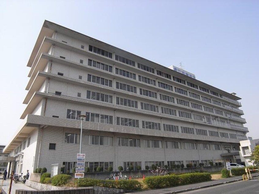 地方独立行政法人奈良県立病院機構奈良県総合医療センター(病院)まで1827m 近鉄難波線・奈良線/大和西大寺駅 徒歩4分 1階 築17年