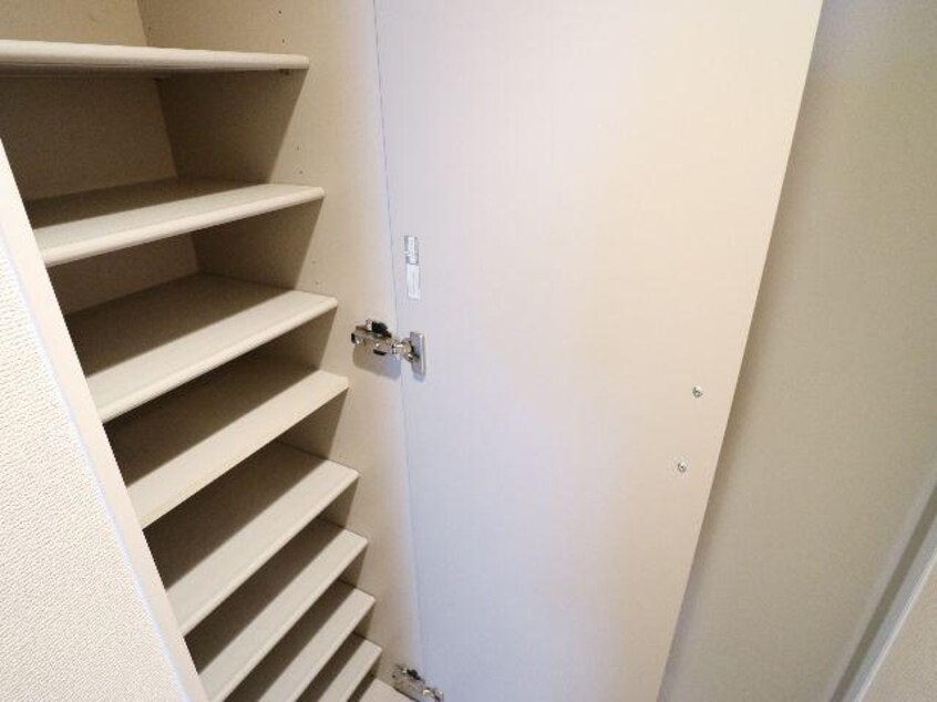  近鉄難波線・奈良線/大和西大寺駅 徒歩4分 1階 築17年