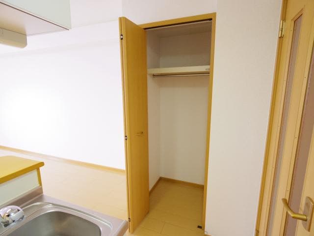  近鉄橿原線/尼ケ辻駅 徒歩17分 2階 築17年