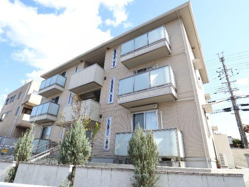  近鉄橿原線/尼ケ辻駅 徒歩2分 2階 築13年