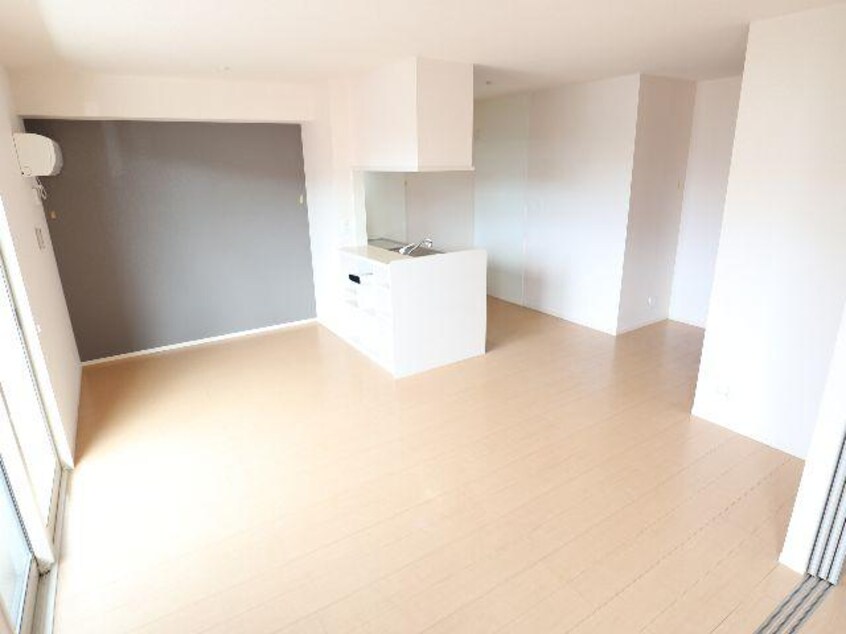  近鉄橿原線/尼ケ辻駅 徒歩2分 2階 築13年