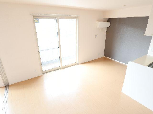  近鉄橿原線/尼ケ辻駅 徒歩2分 2階 築13年