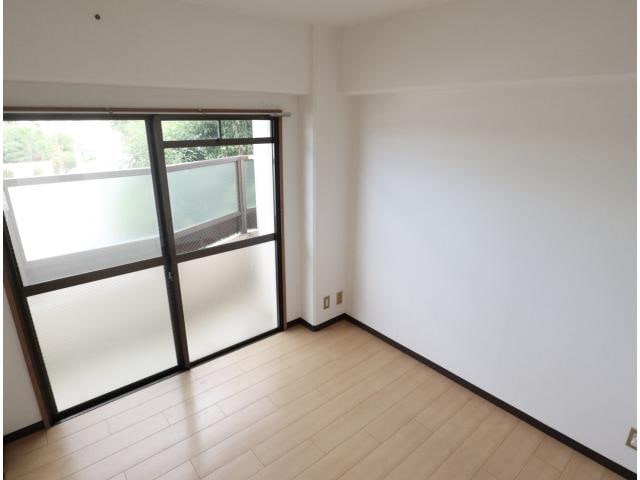  近鉄難波線・奈良線/菖蒲池駅 徒歩1分 1-2階 築38年