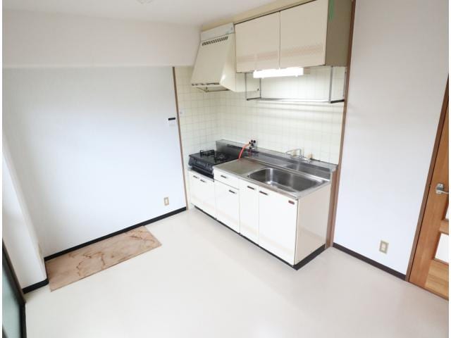  近鉄難波線・奈良線/菖蒲池駅 徒歩1分 1-2階 築38年