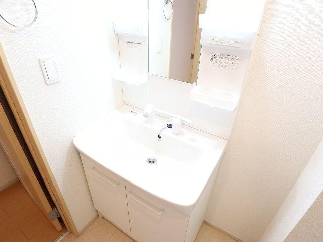  近鉄京都線/山田川駅 徒歩12分 1階 築11年