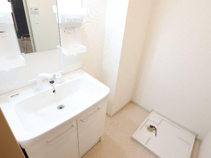  近鉄京都線/山田川駅 徒歩12分 1階 築11年