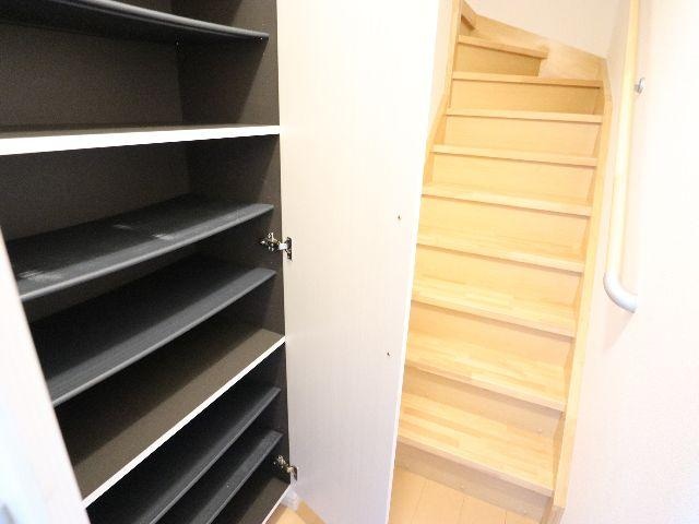  近鉄京都線/山田川駅 徒歩12分 2階 築11年