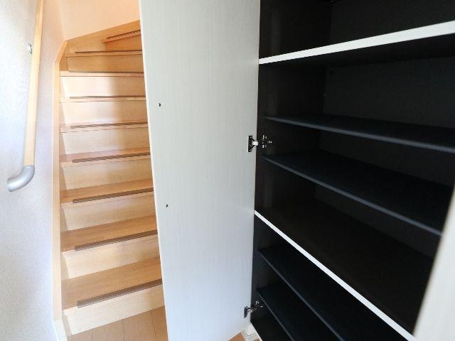  近鉄京都線/山田川駅 徒歩22分 2階 築14年