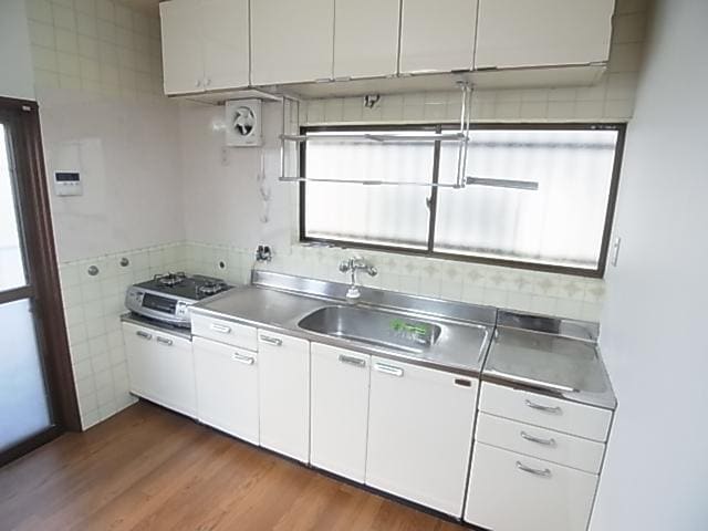  近鉄難波線・奈良線/大和西大寺駅 バス10分秋篠寺下車:停歩5分 1階 築45年