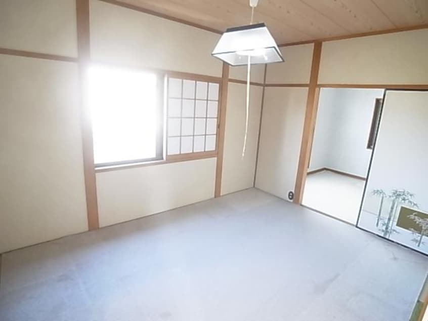  近鉄難波線・奈良線/大和西大寺駅 バス10分秋篠寺下車:停歩5分 1階 築45年