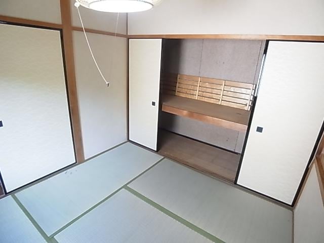  近鉄難波線・奈良線/大和西大寺駅 バス10分秋篠寺下車:停歩5分 1階 築45年