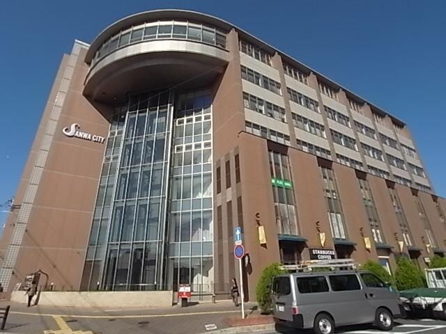 サブウェイ近鉄西大寺駅前店(ファストフード)まで451m 近鉄難波線・奈良線/大和西大寺駅 徒歩3分 1階 築10年