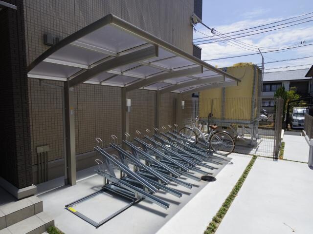  近鉄京都線/新祝園駅 バス16分けいはんなプラザ下車:停歩1分 2階 築9年