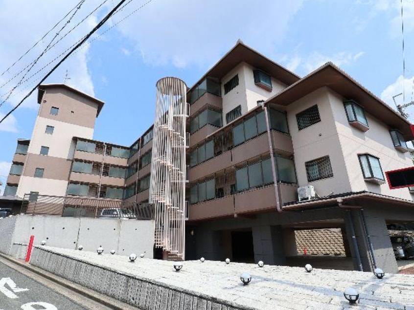  近鉄難波線・奈良線/菖蒲池駅 徒歩3分 1階 築41年